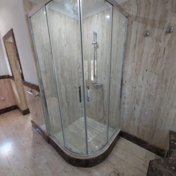 xbab063d4-bc93-4870-9ff0-398b9368d938