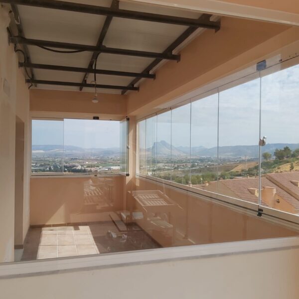 xd4c76cb5-97fe-472f-a341-4aa4d2ddfa44